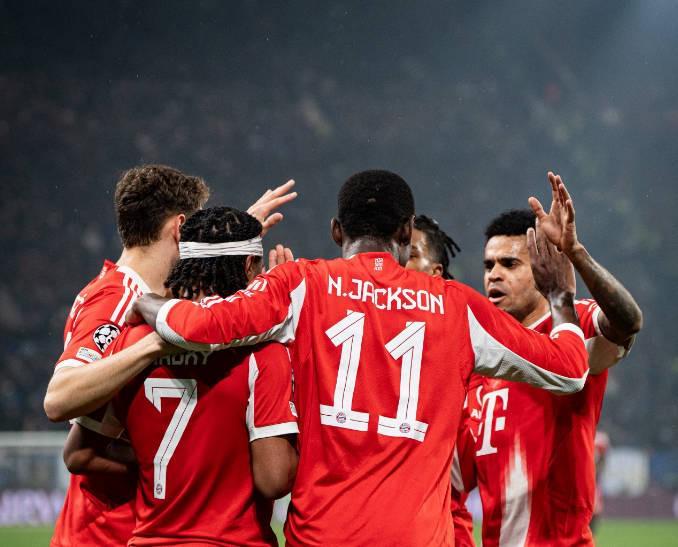 PG模拟器中文-欧冠种子队1/8决赛首回合仅拜仁取胜，其余7队2平5负